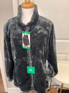 NWT 32 Degrees Plush Zip-Up Jacket in a Muted Teal